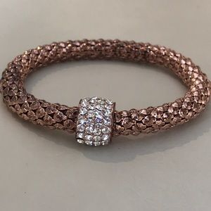GORGEOUS BRACELET